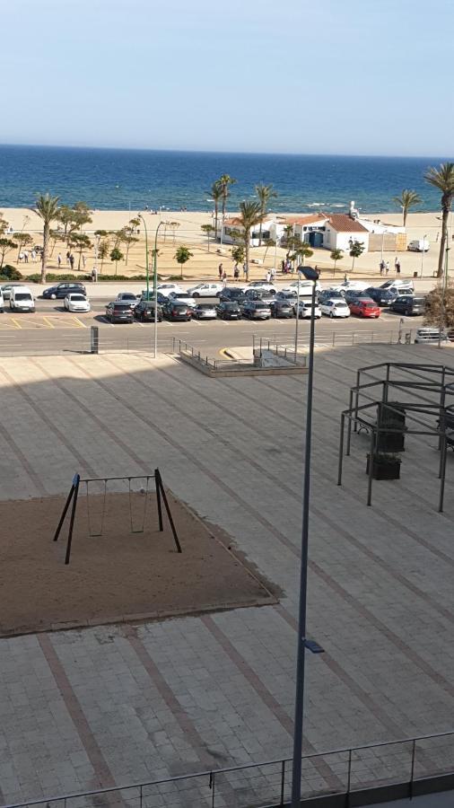 Les Vagues Au Balcon Empuriabrava Exterior foto
