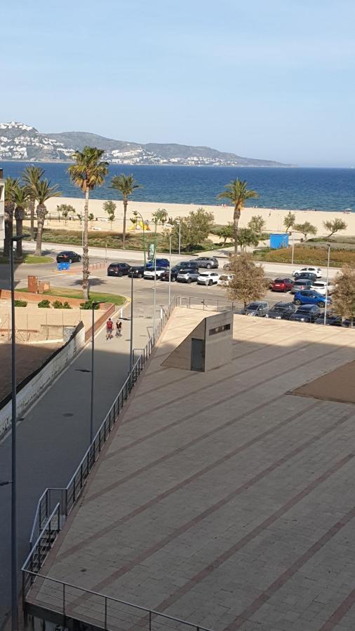 Les Vagues Au Balcon Empuriabrava Exterior foto