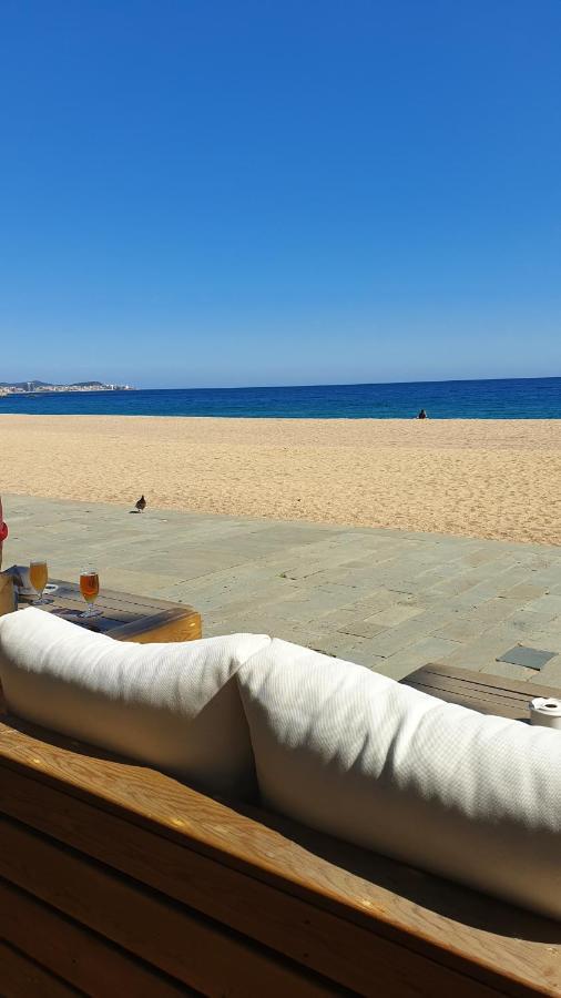 Les Vagues Au Balcon Empuriabrava Exterior foto